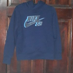 Nike Boys Sweater Size Medium